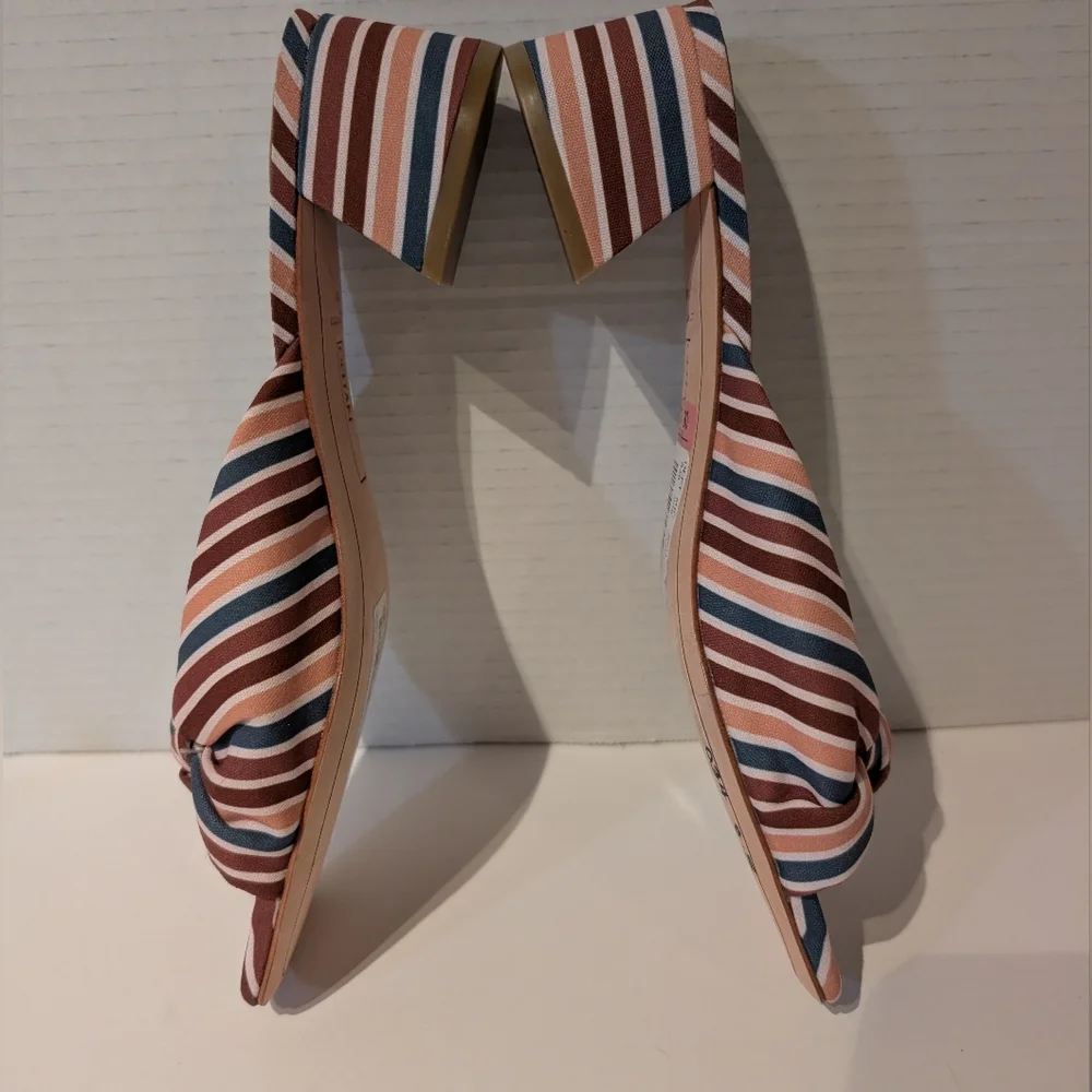 Deltan "Georgie" Striped Sandal Sz. 8.5 - Picture 3 of 11
